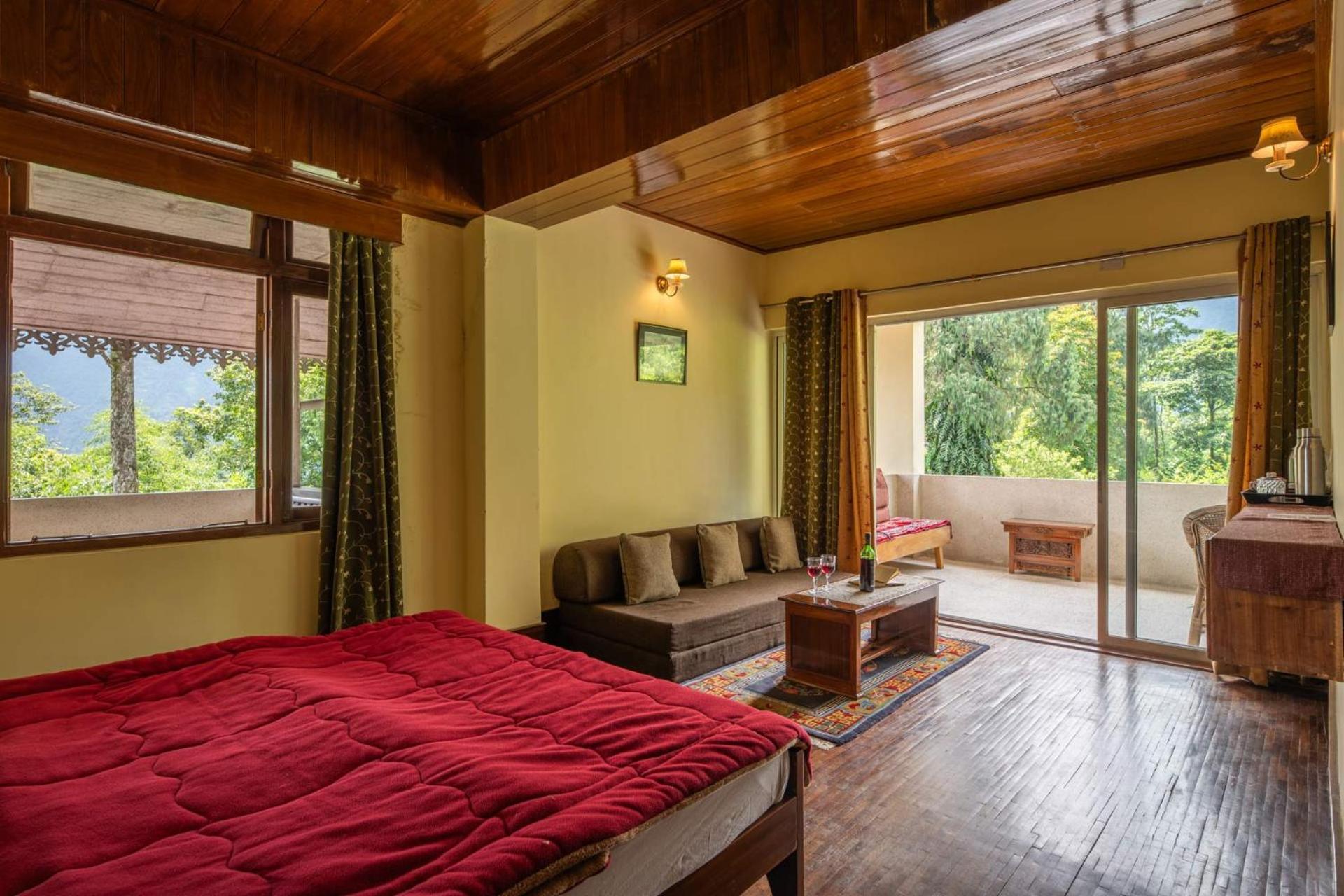 La Ipsing Farm By Stayvista - 3 Bhk Villa With Balcony, Mountain View, Indoor Games, And Pet Friendly Samdong ภายนอก รูปภาพ