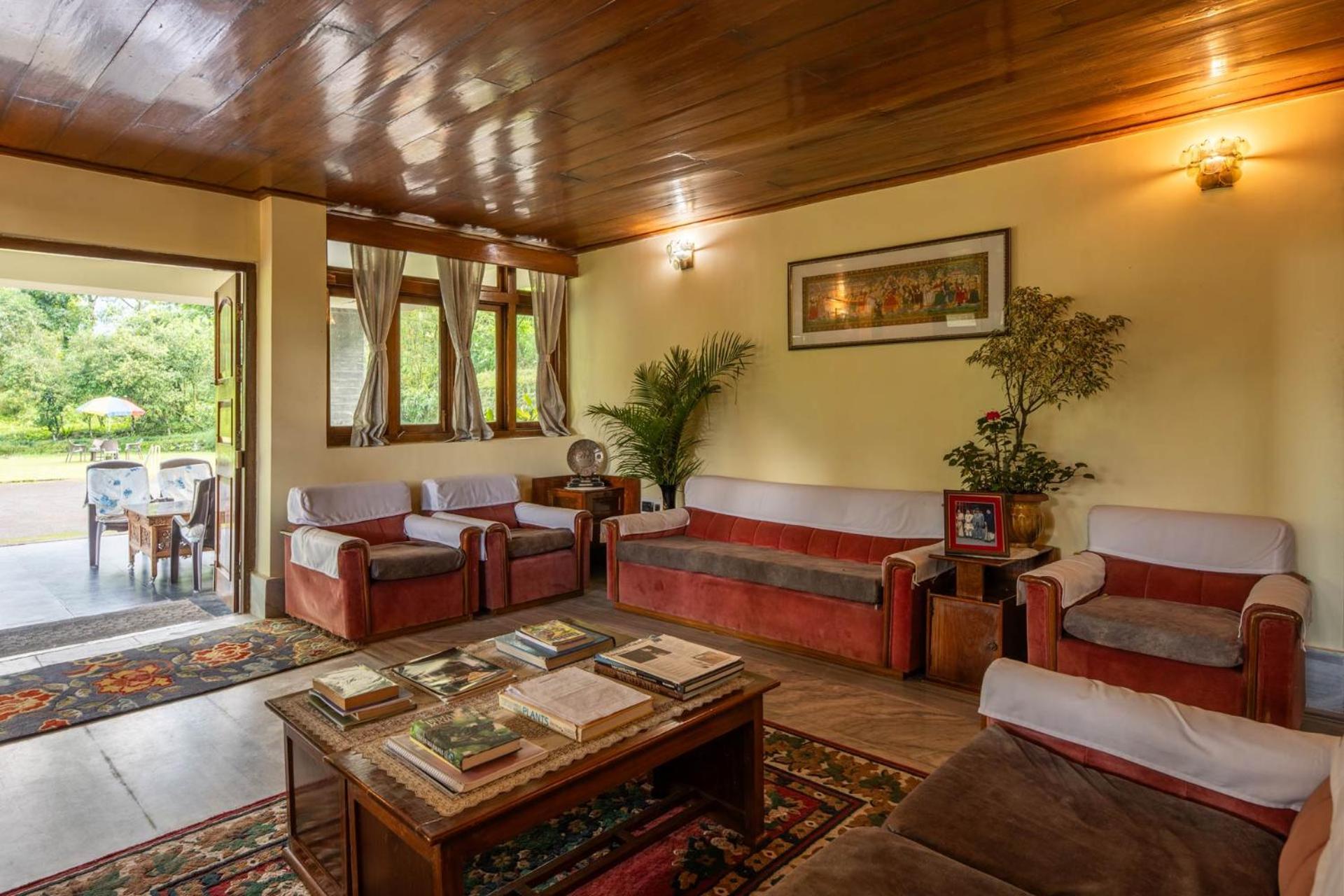 La Ipsing Farm By Stayvista - 3 Bhk Villa With Balcony, Mountain View, Indoor Games, And Pet Friendly Samdong ภายนอก รูปภาพ