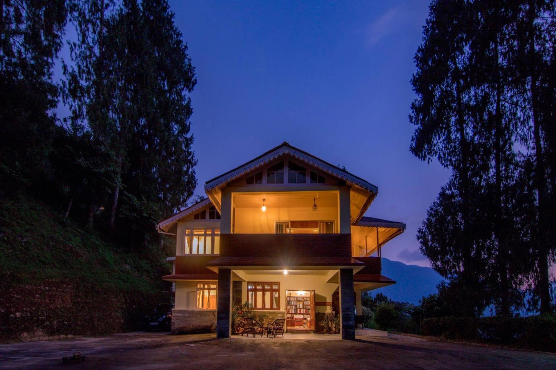 La Ipsing Farm By Stayvista - 3 Bhk Villa With Balcony, Mountain View, Indoor Games, And Pet Friendly Samdong ภายนอก รูปภาพ